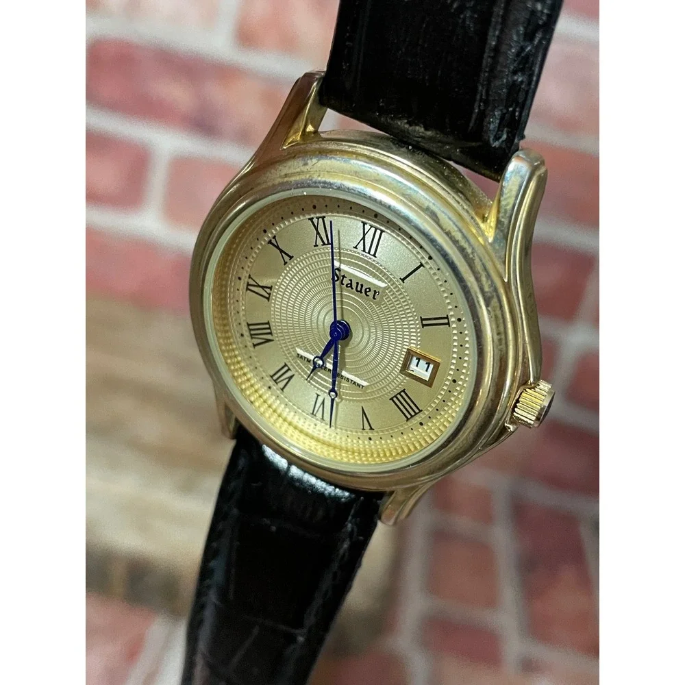 Stauer‎ Metropolitan Gold Tone Watch Roman Numeral Date Black Leather Strap Box